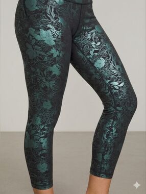 Lululemon Wunder Under Size 12